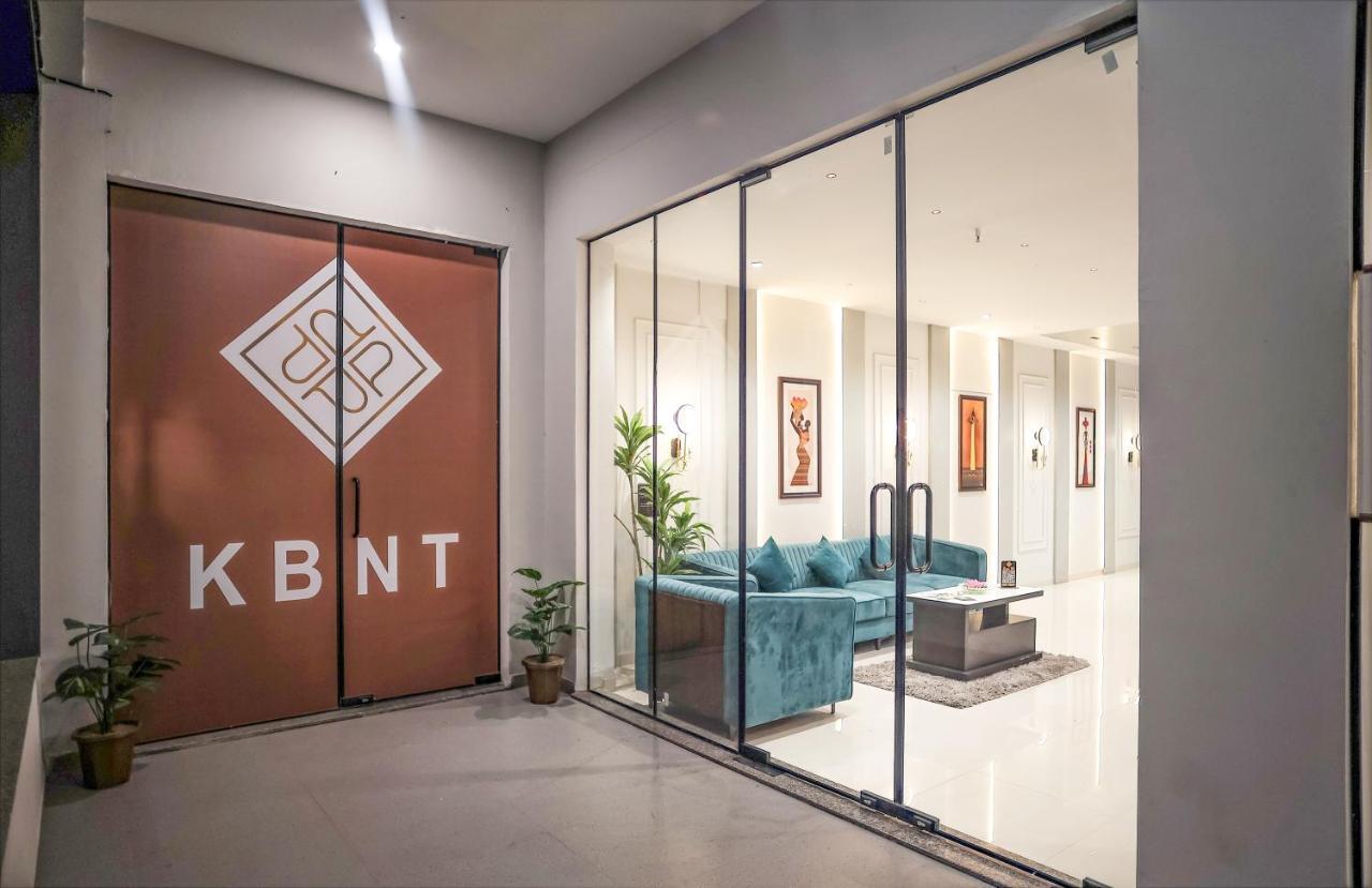 Hotel The Parker Inn By Kbnt Group 苏拉特 外观 照片